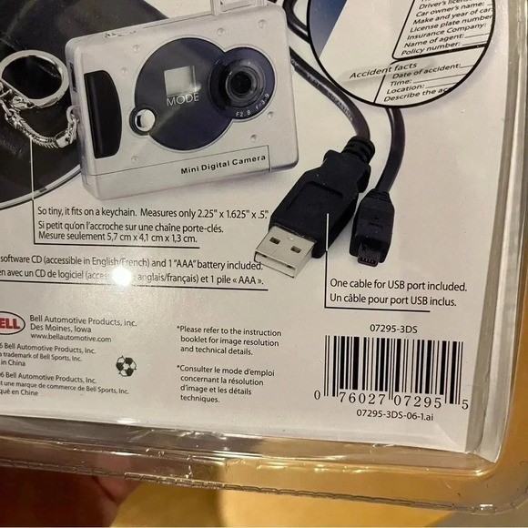 BELL EMERGENCY DIGITAL CAMERA KEYCHAIN  WITH COLLISION KIT | BRAND NEW SEALED - Picture 6 of 10